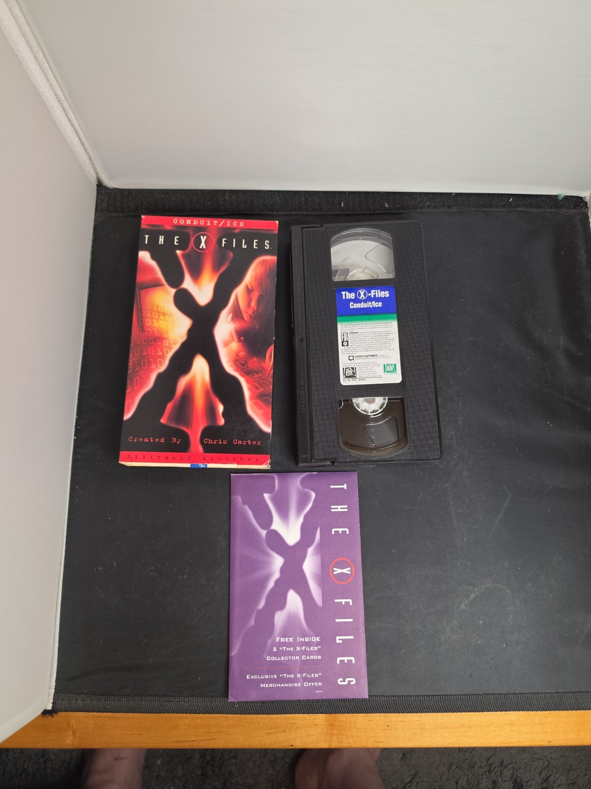 X-Files Movie And Television Seasons Lot Of 4 VHS Video Tapes Pilot, Deep Throat