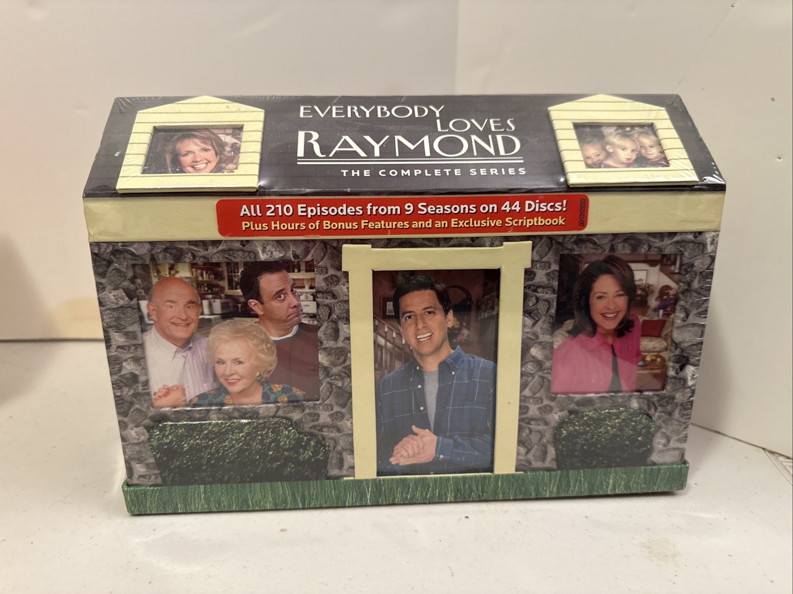 Everybody Loves Raymond ~ House Gift Set ~ 44 Disc Complete Series DVD SEALED!