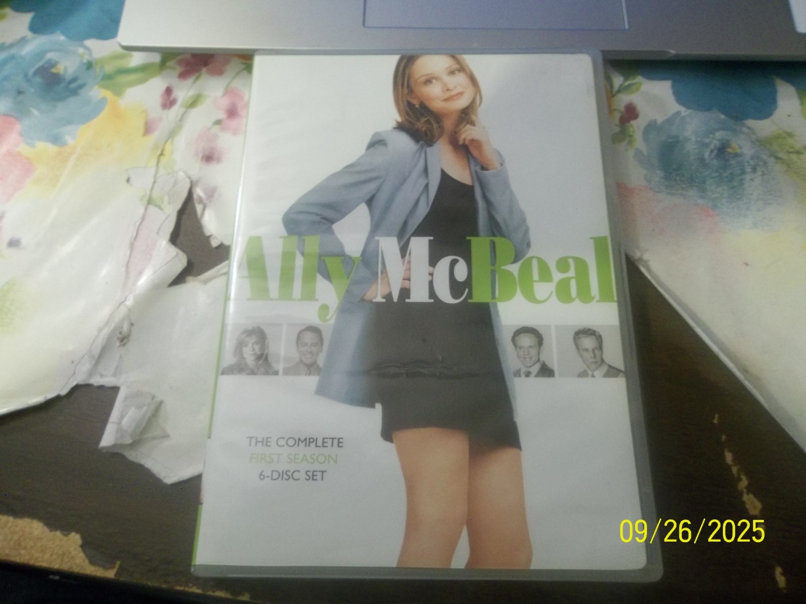 ALLY McBEAL~THE COMPLETE FIRST SEASON~1997 VG/C 6 DISC DVD~CALISTA FLOCKHART