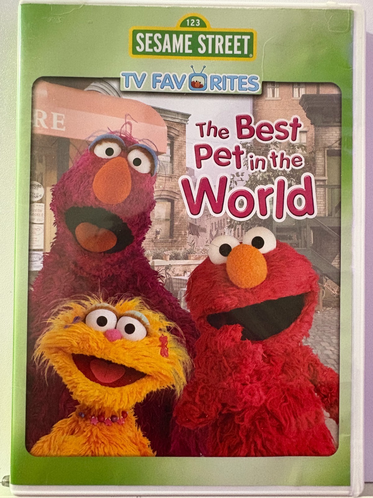 Sesame Street TV Favorites: The Best Pet in the World Elmo Cookie Monster
