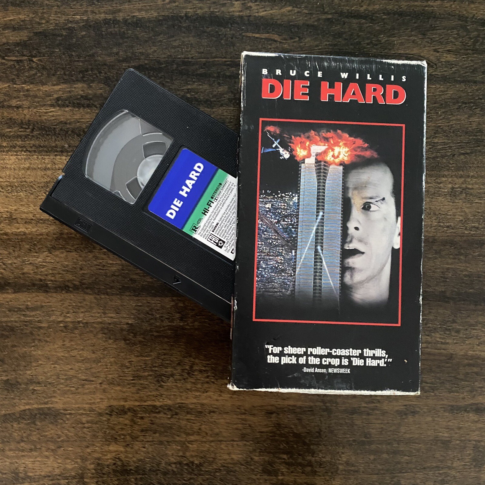 #1 Christmas Movie ~ Die Hard (VHS, 1995) – Used Hi-Fi Stereo Closed Caption