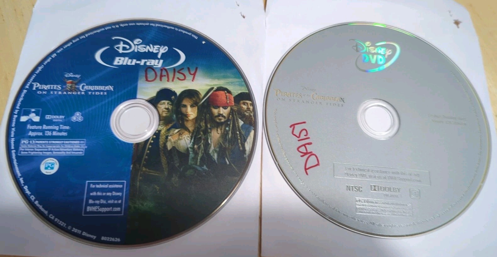 Pirates of the Caribbean: On Stranger Tides (#4) (Blu-ray/DVD, 2011) *DISCS ONLY