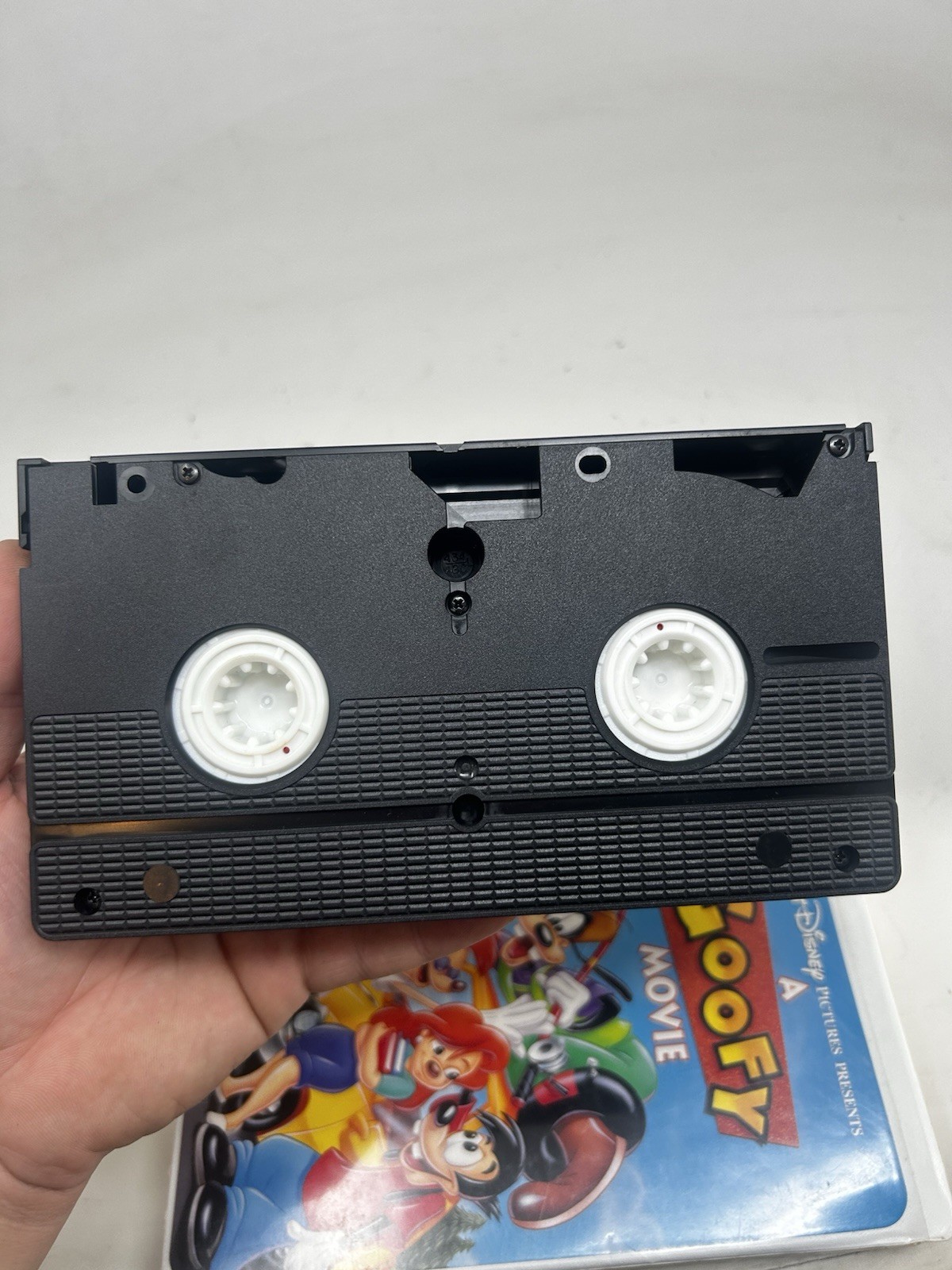 A Goofy Movie (1995) VHS – Walt Disney Pictures – White Clamshell –