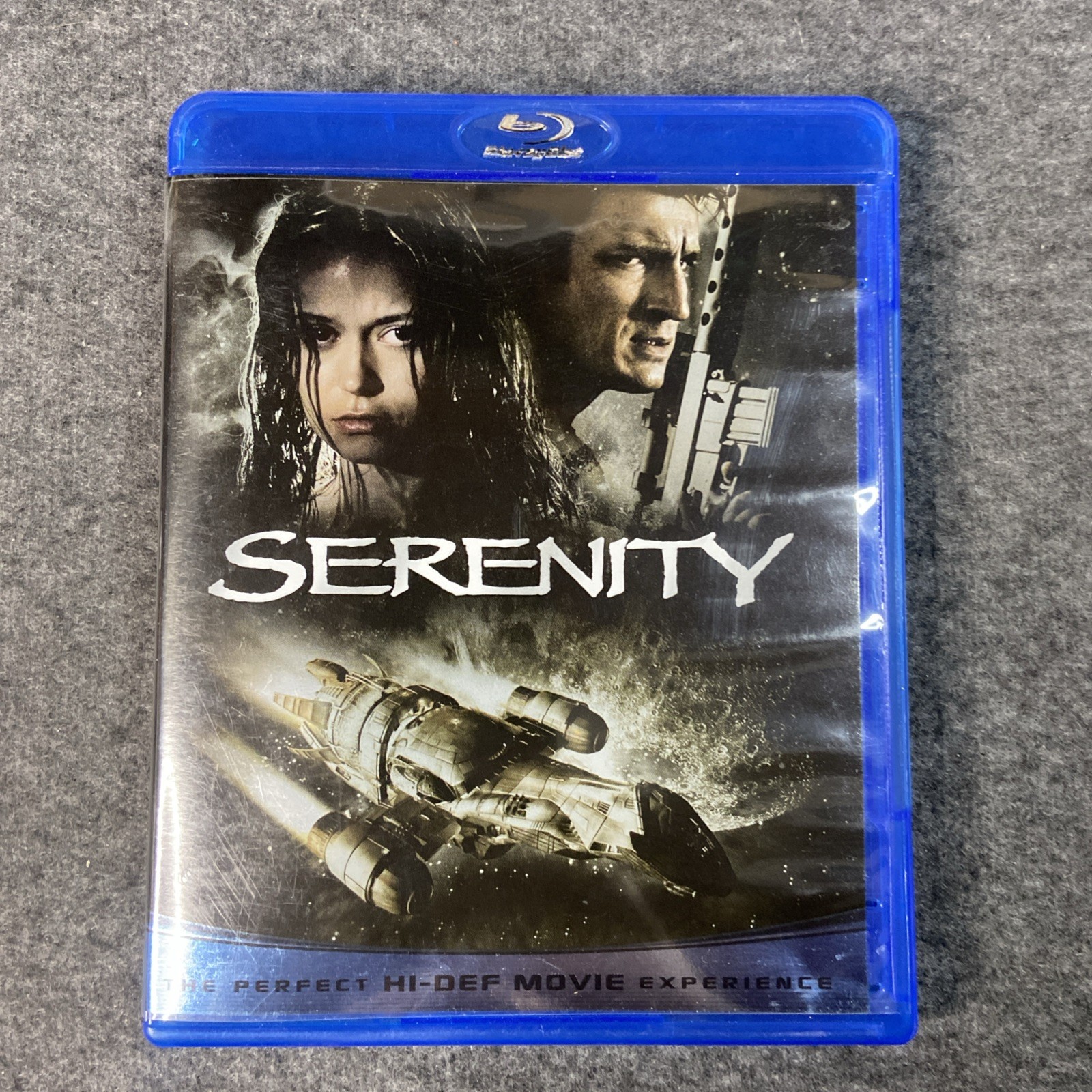 Serenity Blu-ray 2005 Joss Whedon, Nathan Fillion Sci-Fi Action – No Scratches