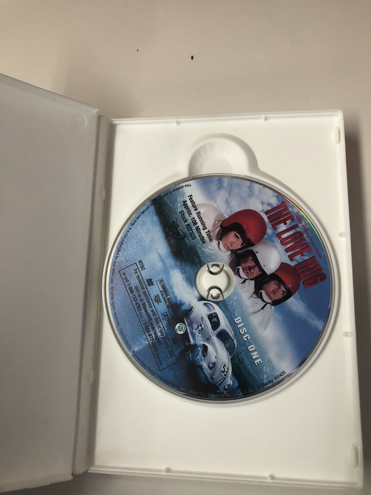 Lot Of 4 Disney Vault Collection Movies Parent Trap, Love Bug , swiss Family