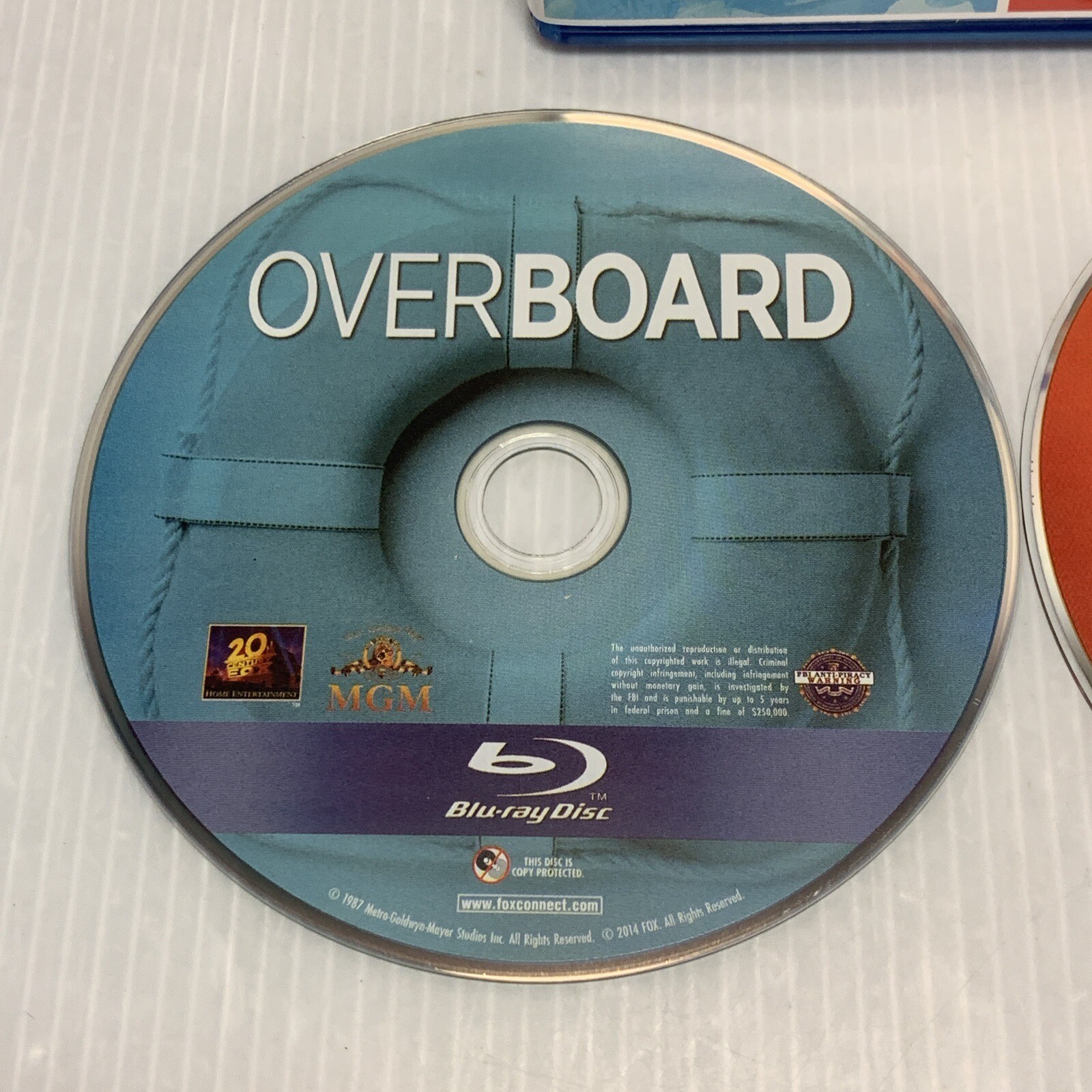 Overboard (Blu-ray + DVD, 1987, 2-Disc Set) ~ Goldie Hawn, Kurt Russell