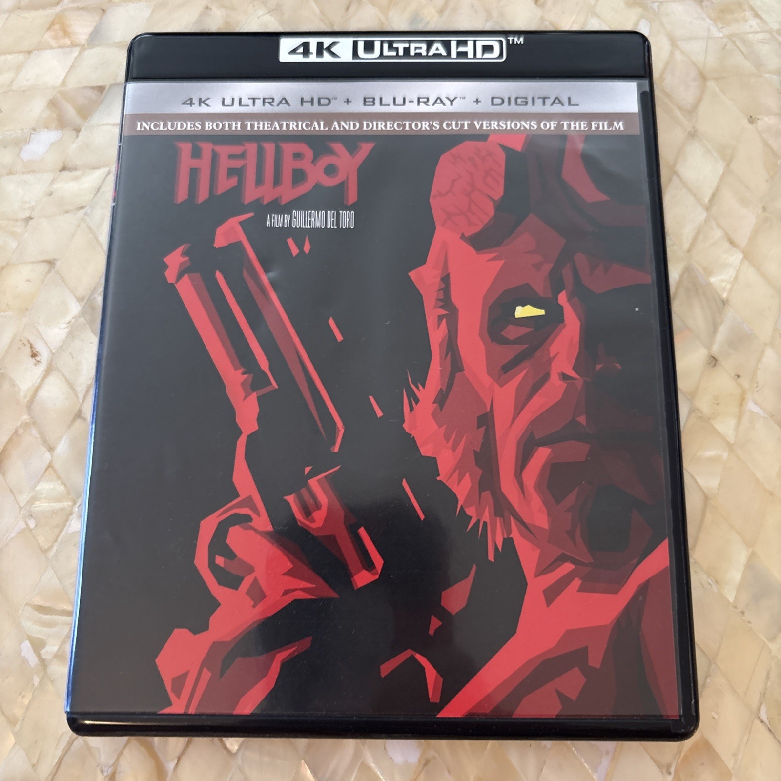 Hellboy (4K / Blu-ray) – Guillermo Del Toro – Ron Perlman – Mike Mignola