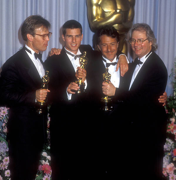 Mark Johnson Dustin Hoffman Tom Cruise and Barry Levinson .. Old Photo 8