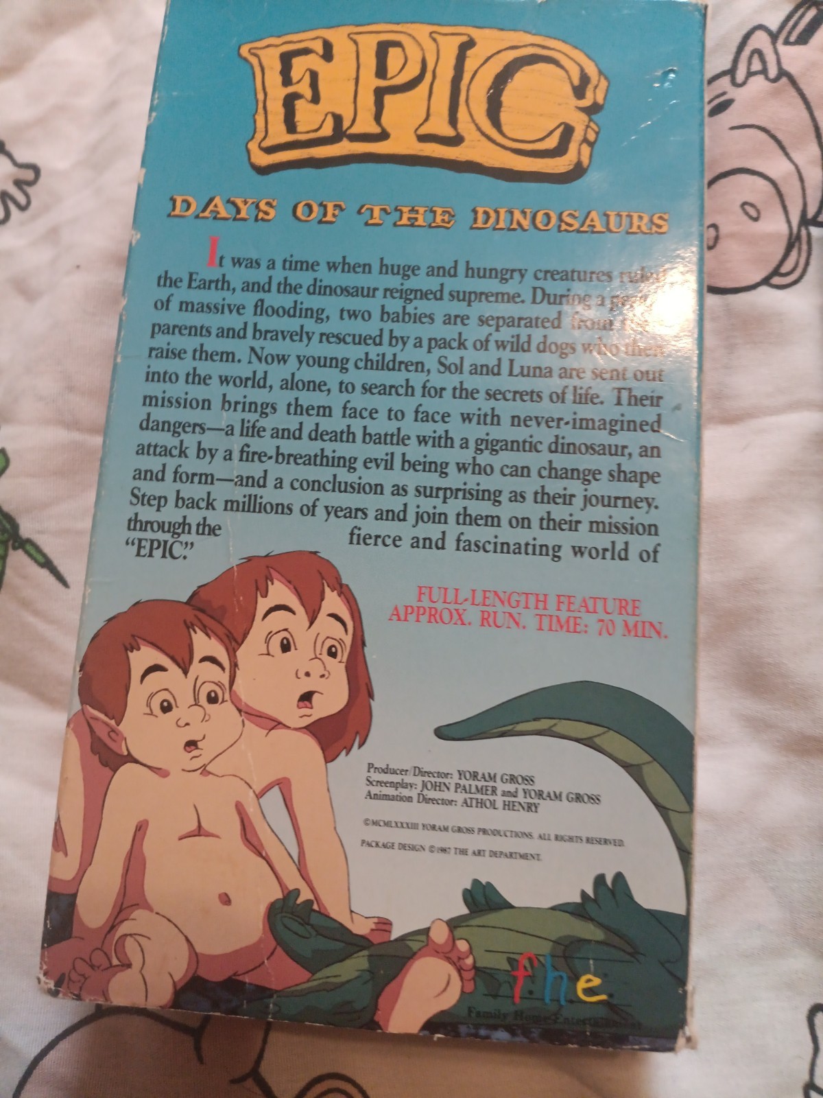 Epic Days of the Dinosaurs VHS Video 1993 F.H.E. Kids Video John Huston 1984