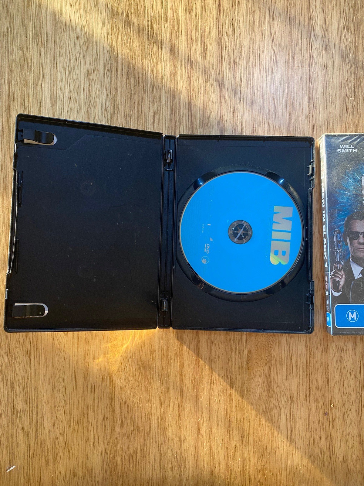 New Men In Black 3 (brand New Unopened) + Men In Black International DVD bundle