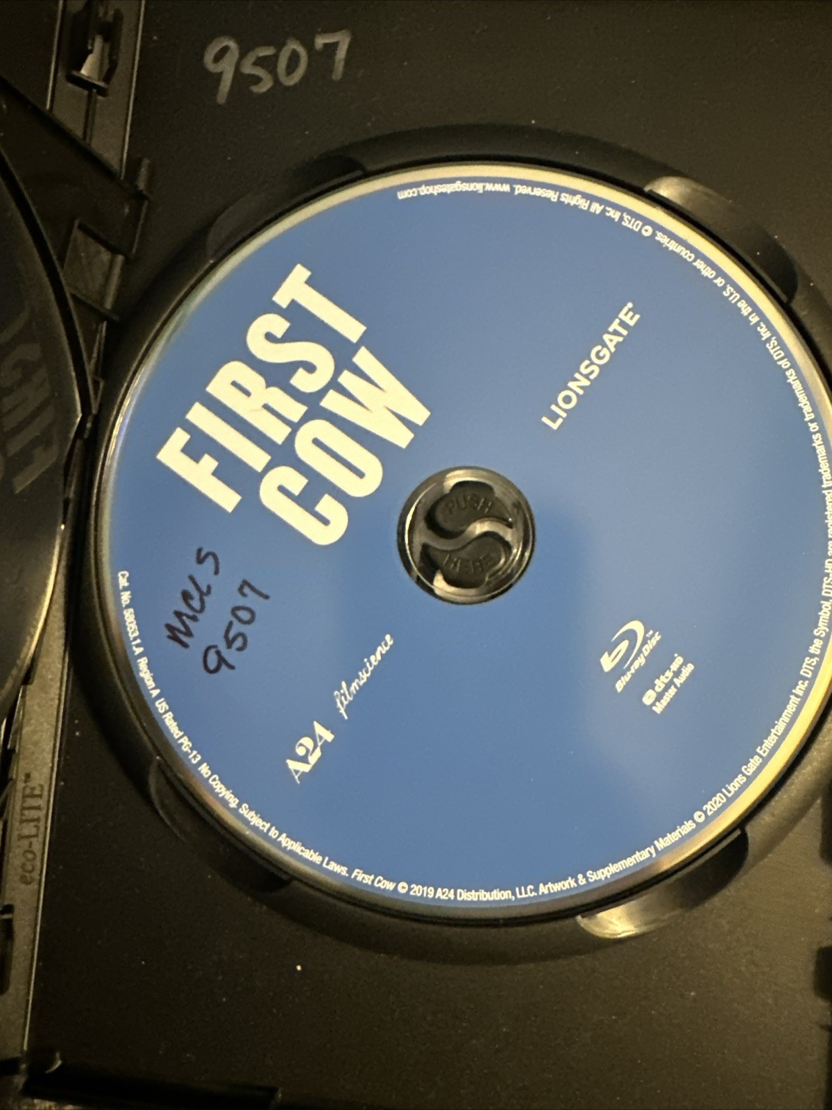 First Cow 2019 Blu-ray/DVD A24 Filmscience Lionsgate