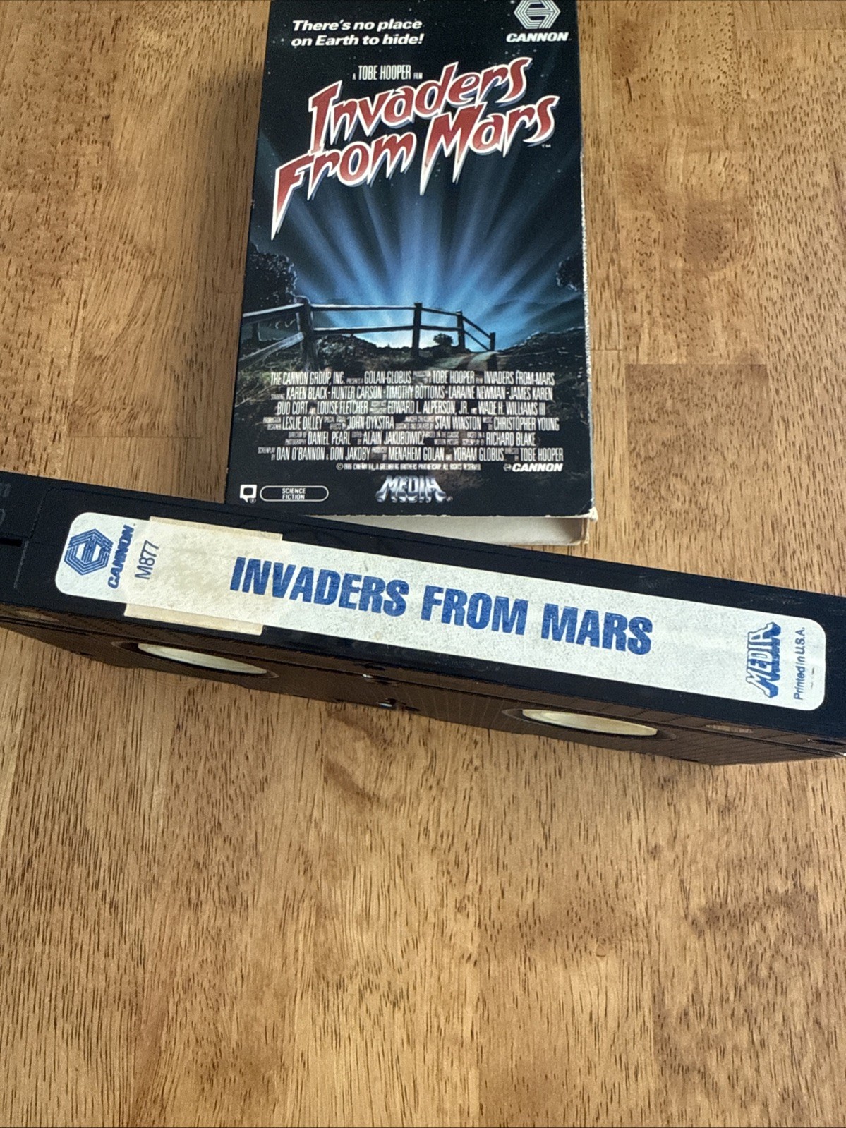 Invaders From Mars (VHS) Tobe Hooper Cult Sci-fi Rare OOP
