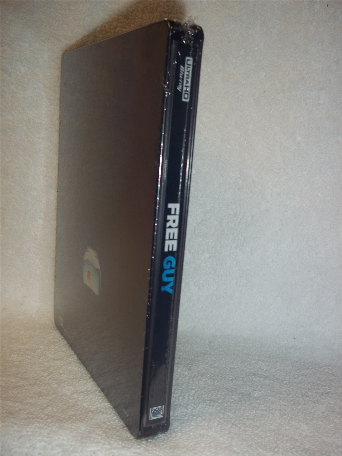 Free Guy (4K/Blu-ray, 2021, STEELBOOK) Ryan Reynolds Jodie Comer Joe Keery Aaron