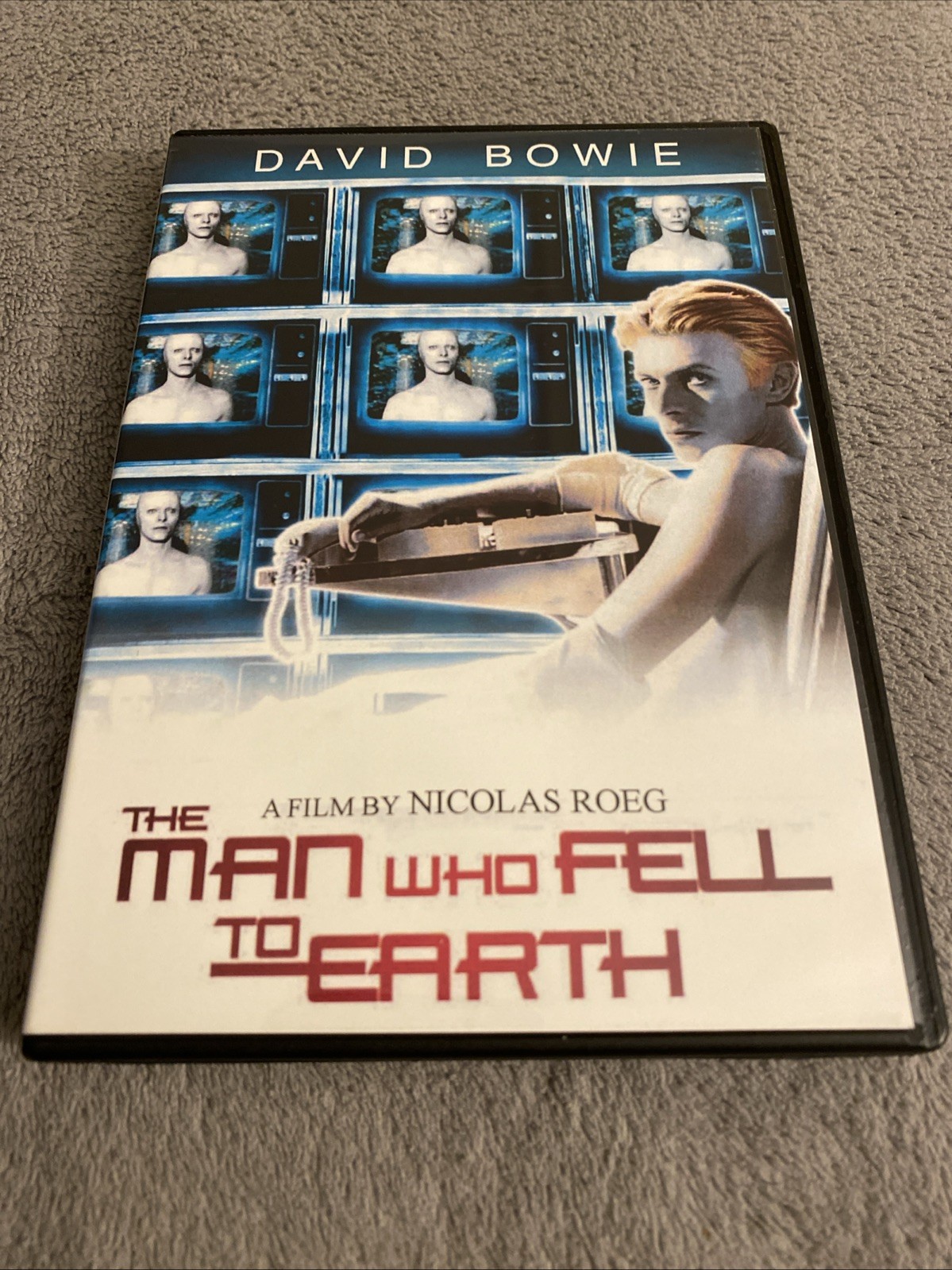 The Man Who Fell To Earth (DVD-R) MOD David Bowie Nicolas Roeg 1976