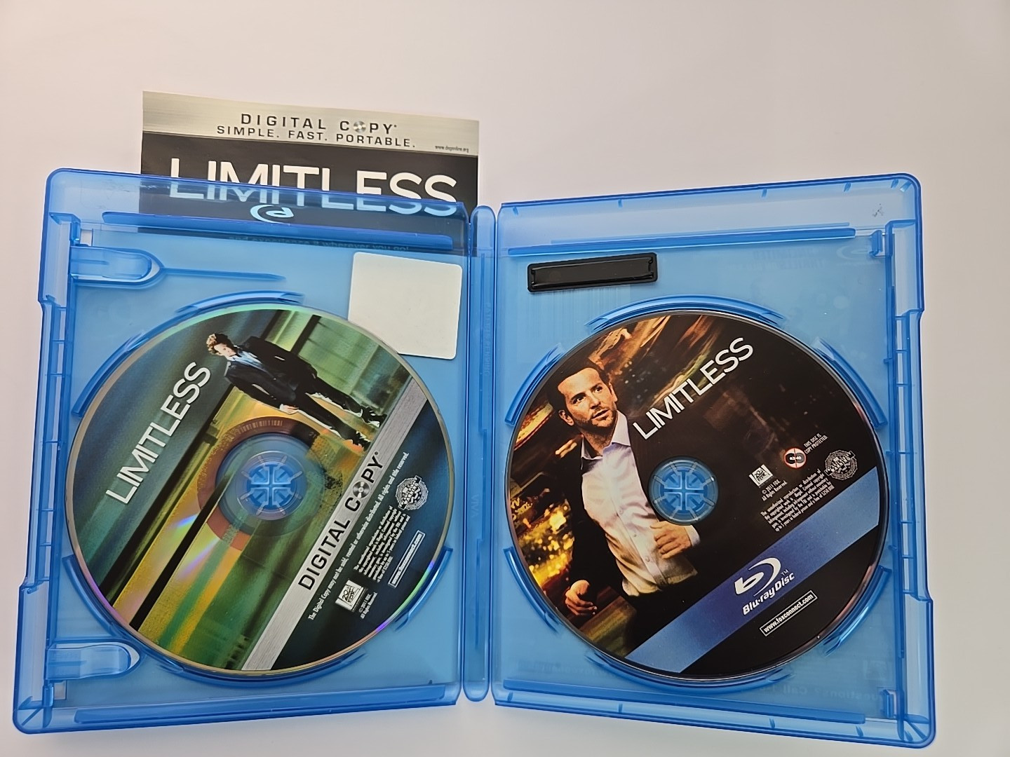 Action Blu-ray Lot 7 Movies Die Hard Drive 300 Crank Kick-Ass Salt Limitless