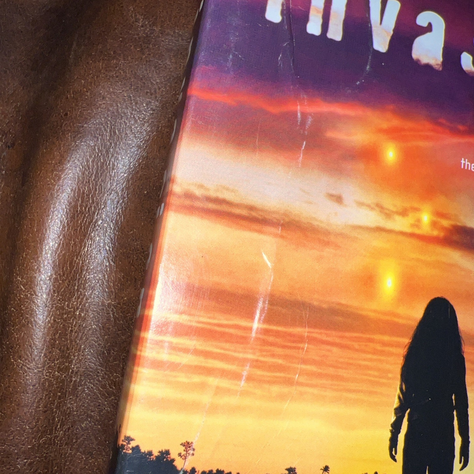 Invasion: Complete Series (DVD) EUC! 6 Discs