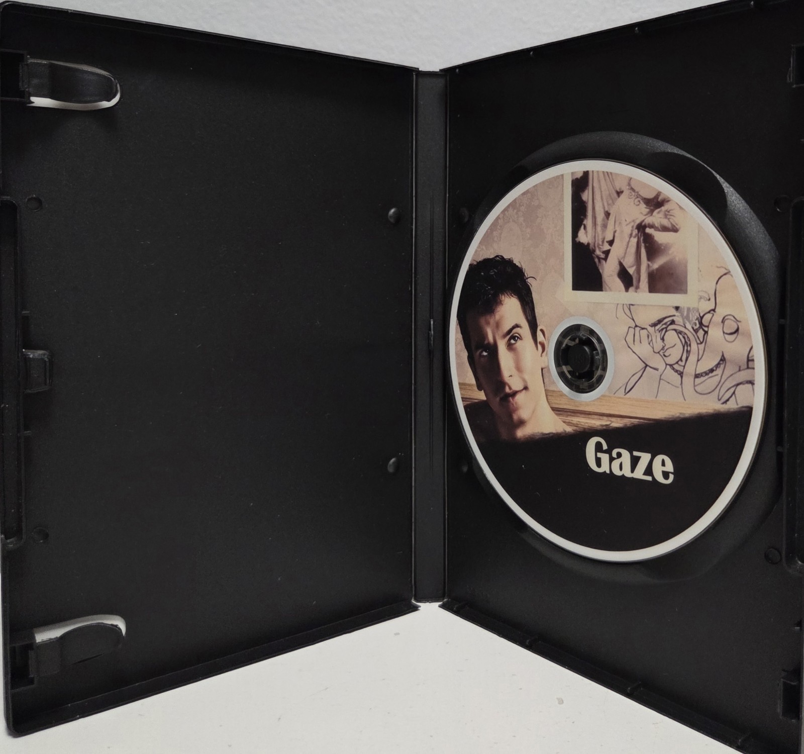 GAZE (DVD, 2010) VERY RARE GAY LGBTQ INTEREST ARTIST & PHOTOGRAPHY DOCUMENTARY