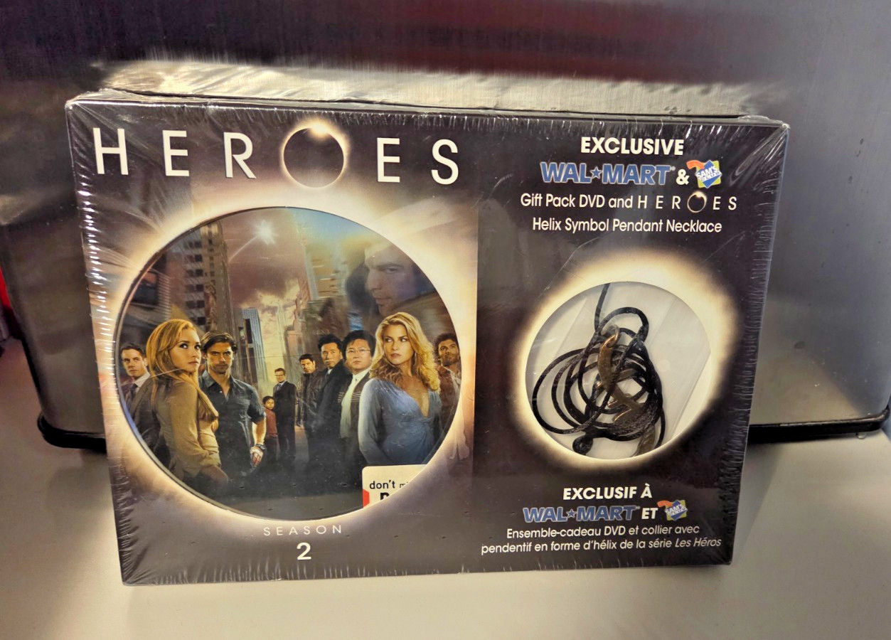 Heroes Season 2 DVD Walmart Exclusive with Helix Symbol Pendant Neckless Sealed