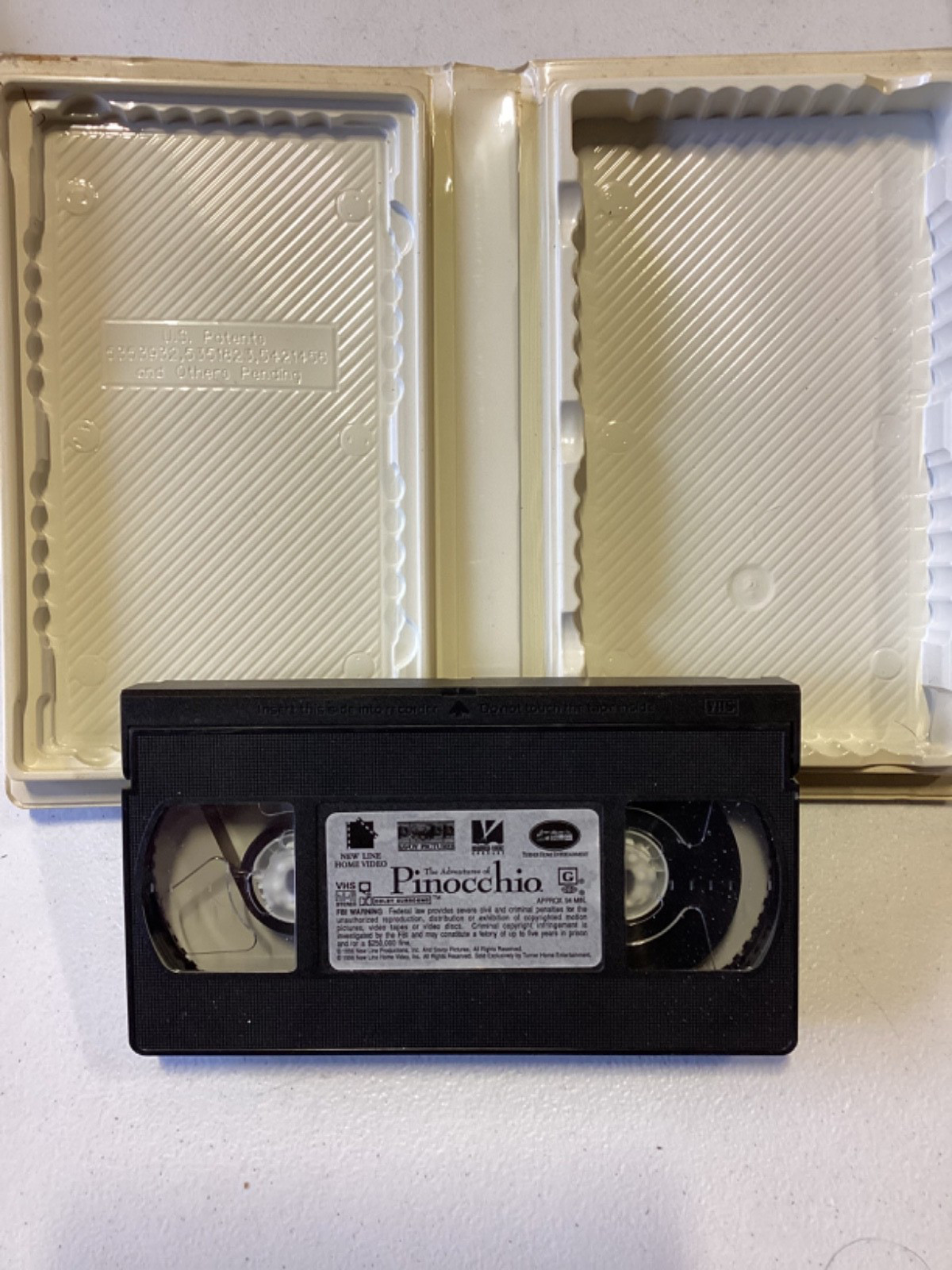 The Adventures of Pinocchio (VHS, 1996, Clamshell) Good Condition