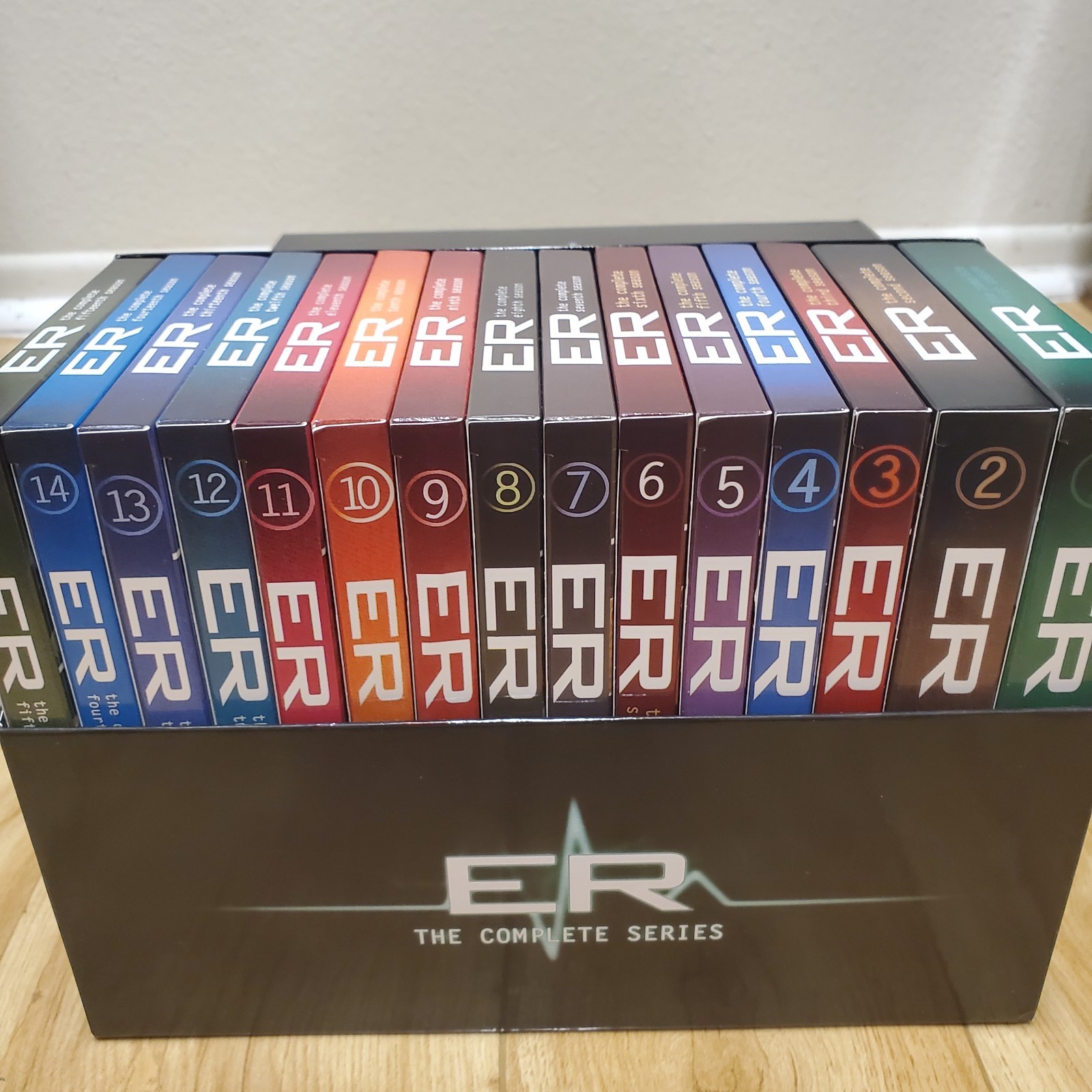 ER – The Complete Series: Season 1-15 (DVD, 90-Disc Set)