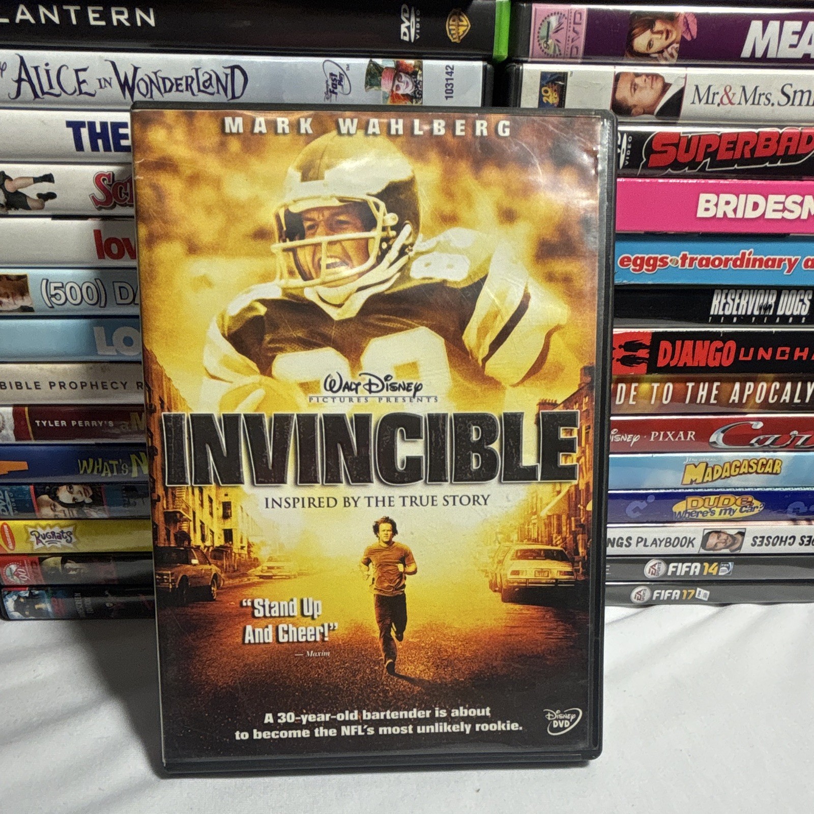 Walt Disney Pictures Invincible DVD Widescreen PG Mark Wahlberg NTSC