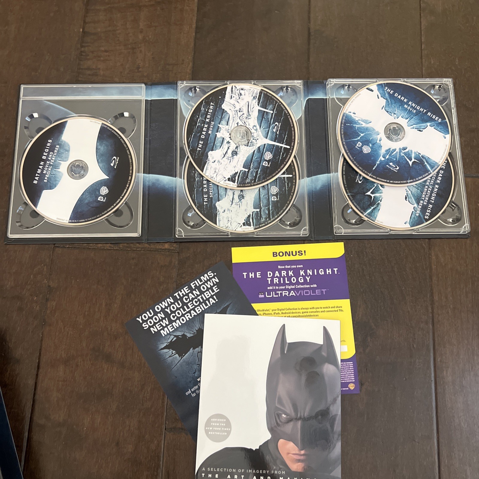 The Dark Knight Trilogy (Blu-Ray Box Set) 5-Disc Collection w/ Booklet