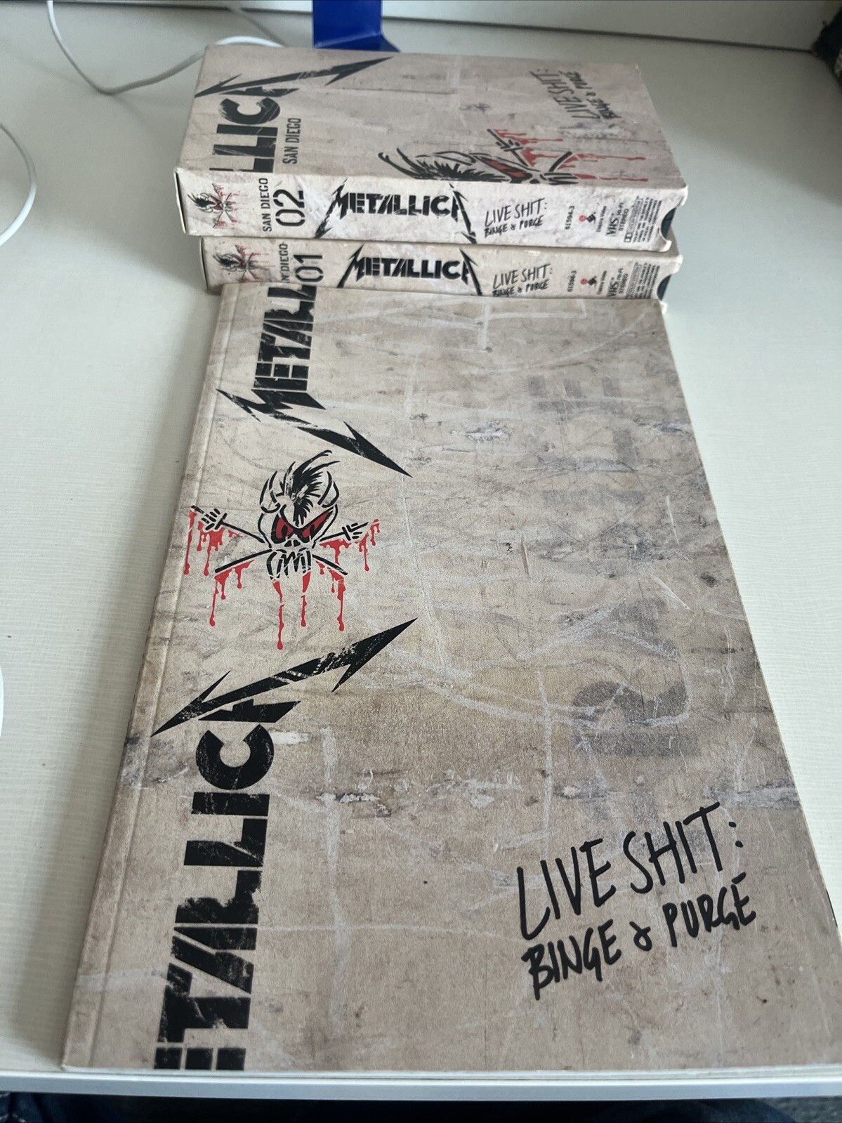Metallica Live Shit Binge and Purge San Diego VHS Cassette Tapes And Book