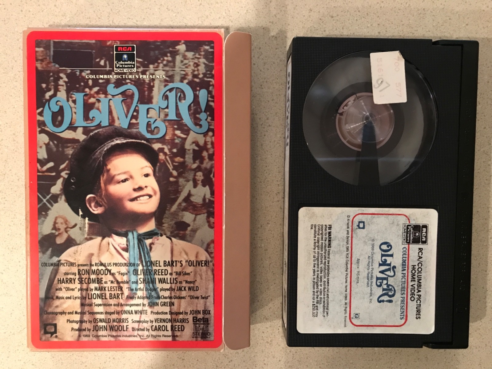 Oliver! (BETA, 1985, RCA Side Flap) Ron Moody, Oliver Reed, Shani Wallis