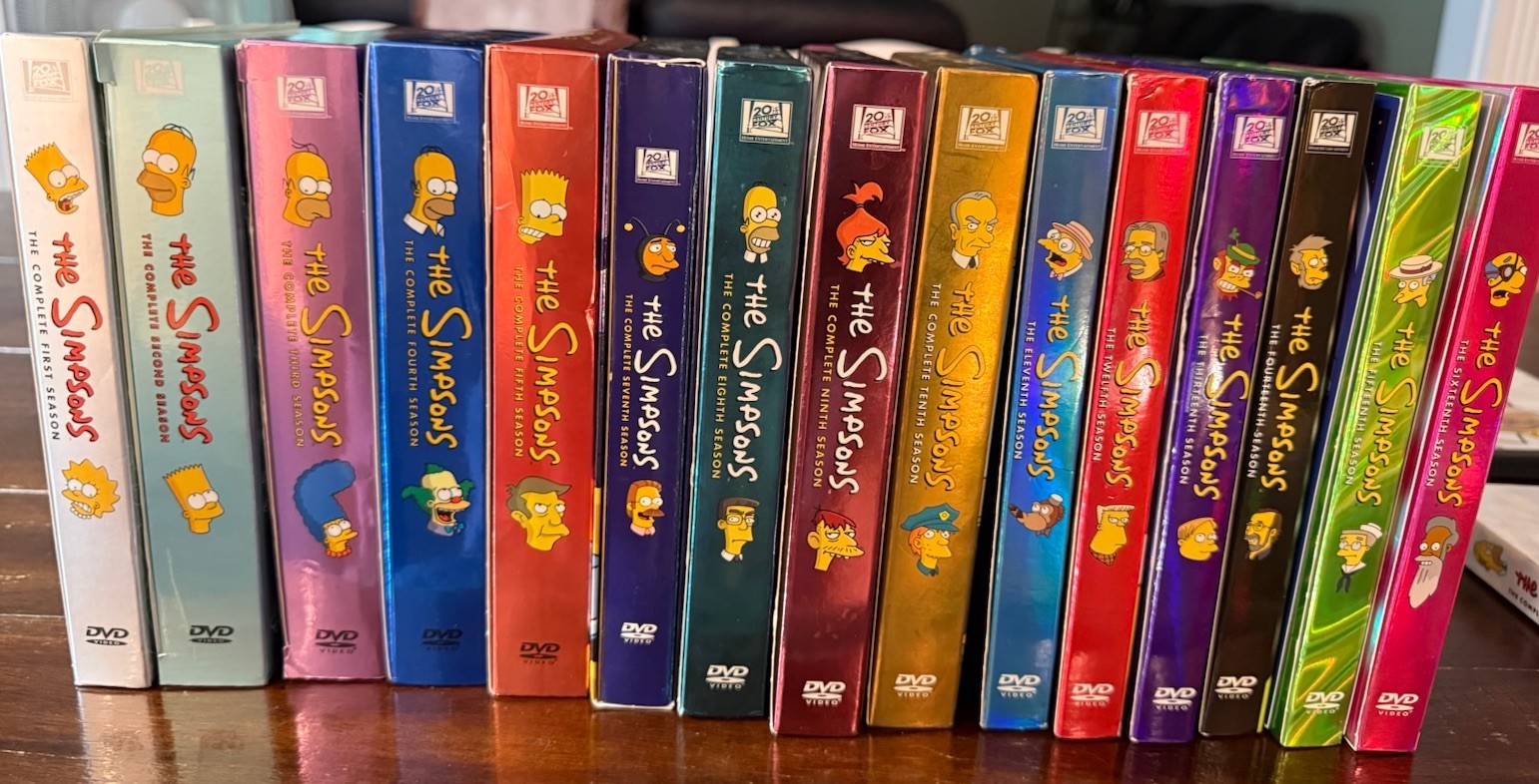 The Simpsons DVD Lot Seasons 1-16 + Season 20+ Movie + Treehouse of Horror