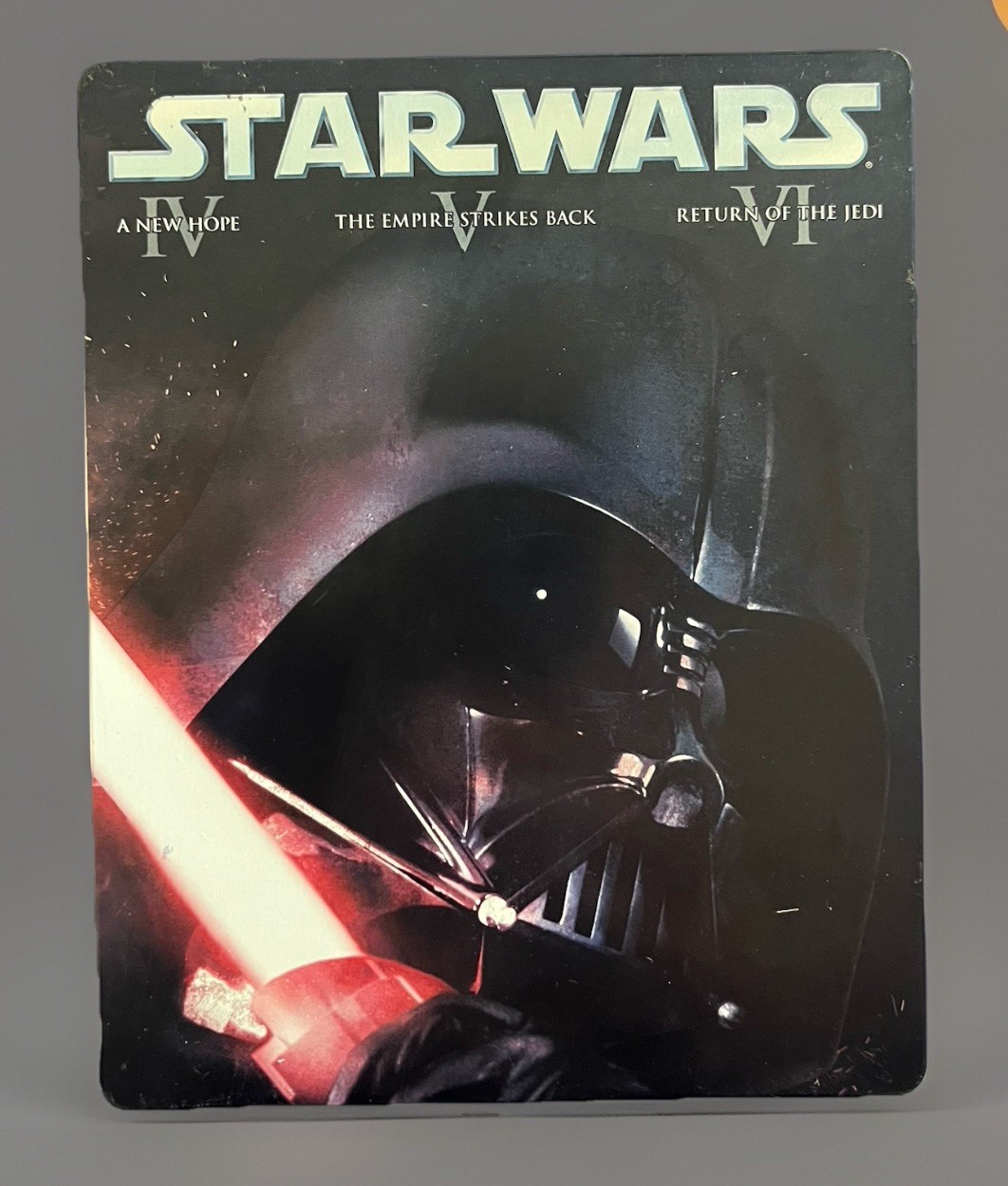 Star Wars: Original Trilogy – Episodes 4 5 6 in Darth Vader Steelbook Case