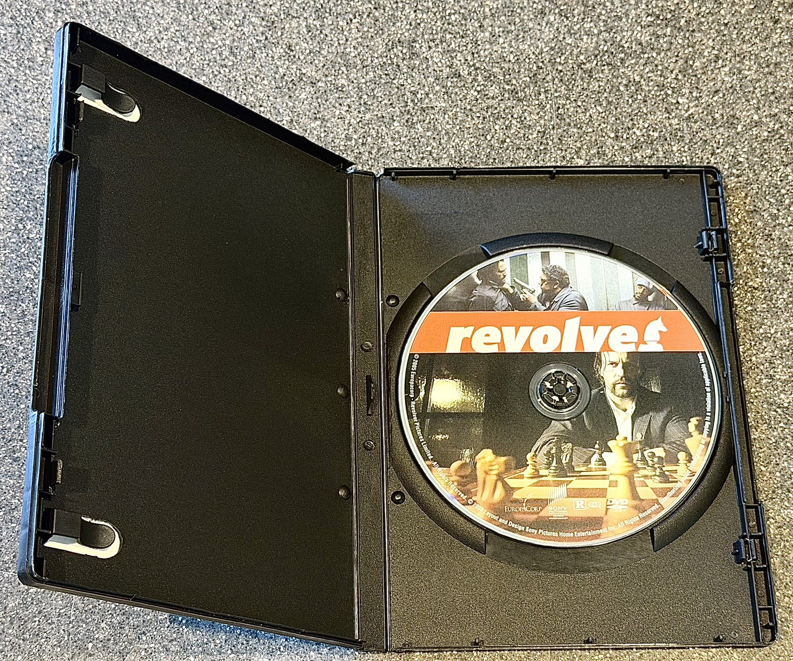 Revolver Widescreen DVD (2005) – FULLY TESTED with FREE SHIPPING!!