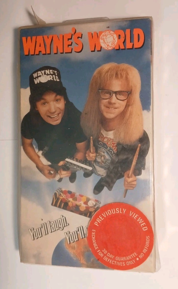 Wayne’s World – VHS 1992 – Mike Myers – Blockbuster Rental – Very Good Condition