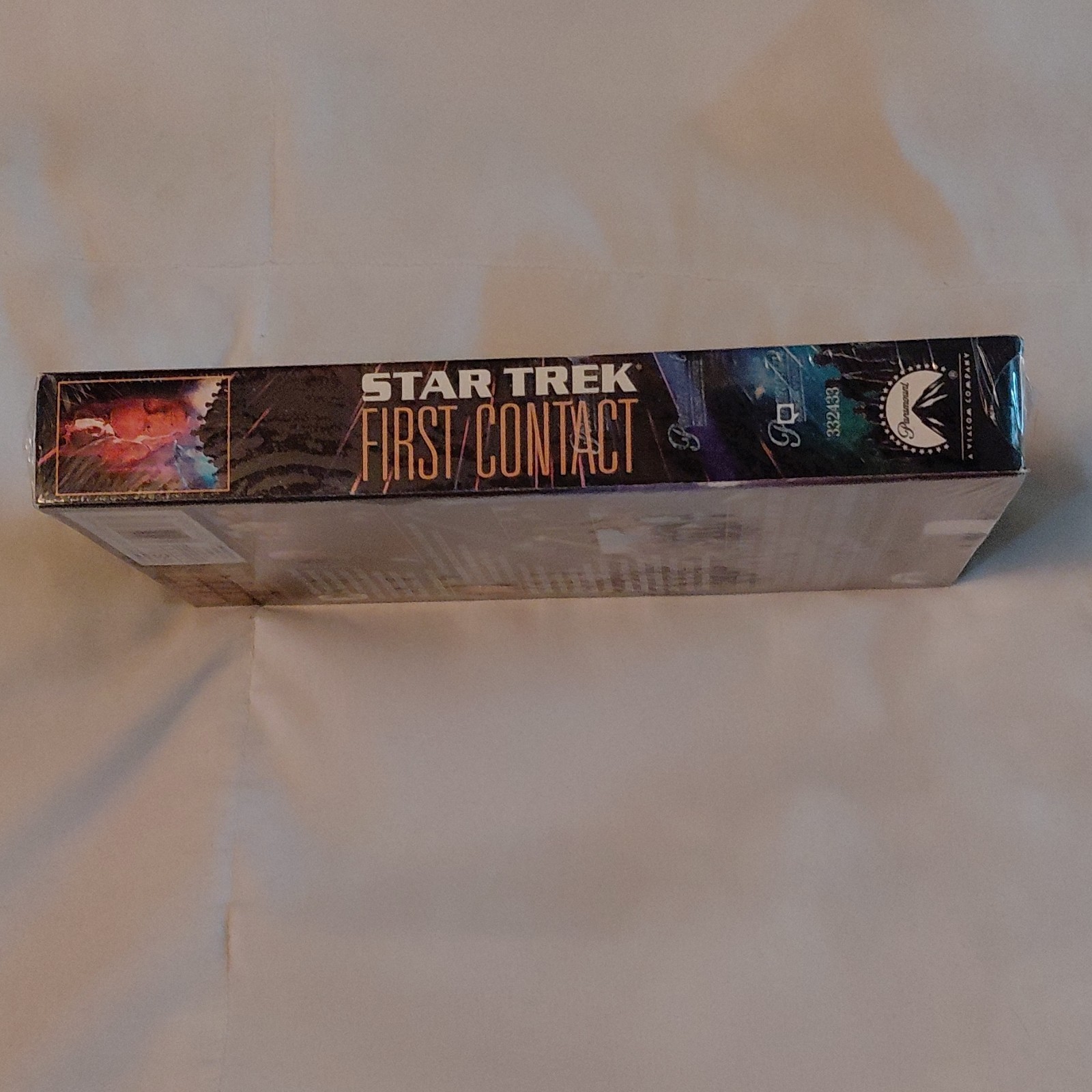 Paramount Star Trek: First Contact VHS Patrick Stewart Sci-Fi PG-13 1996