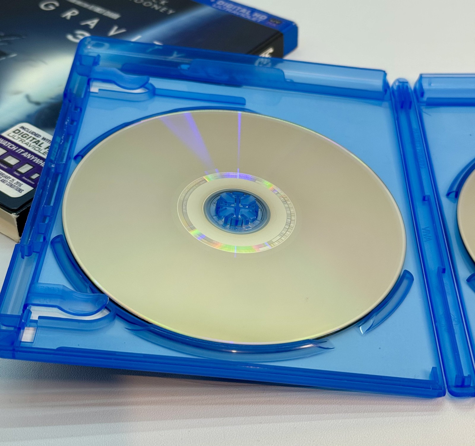 Gravity Movie | Blu-ray 3D + Blu-ray Regular Discs Only