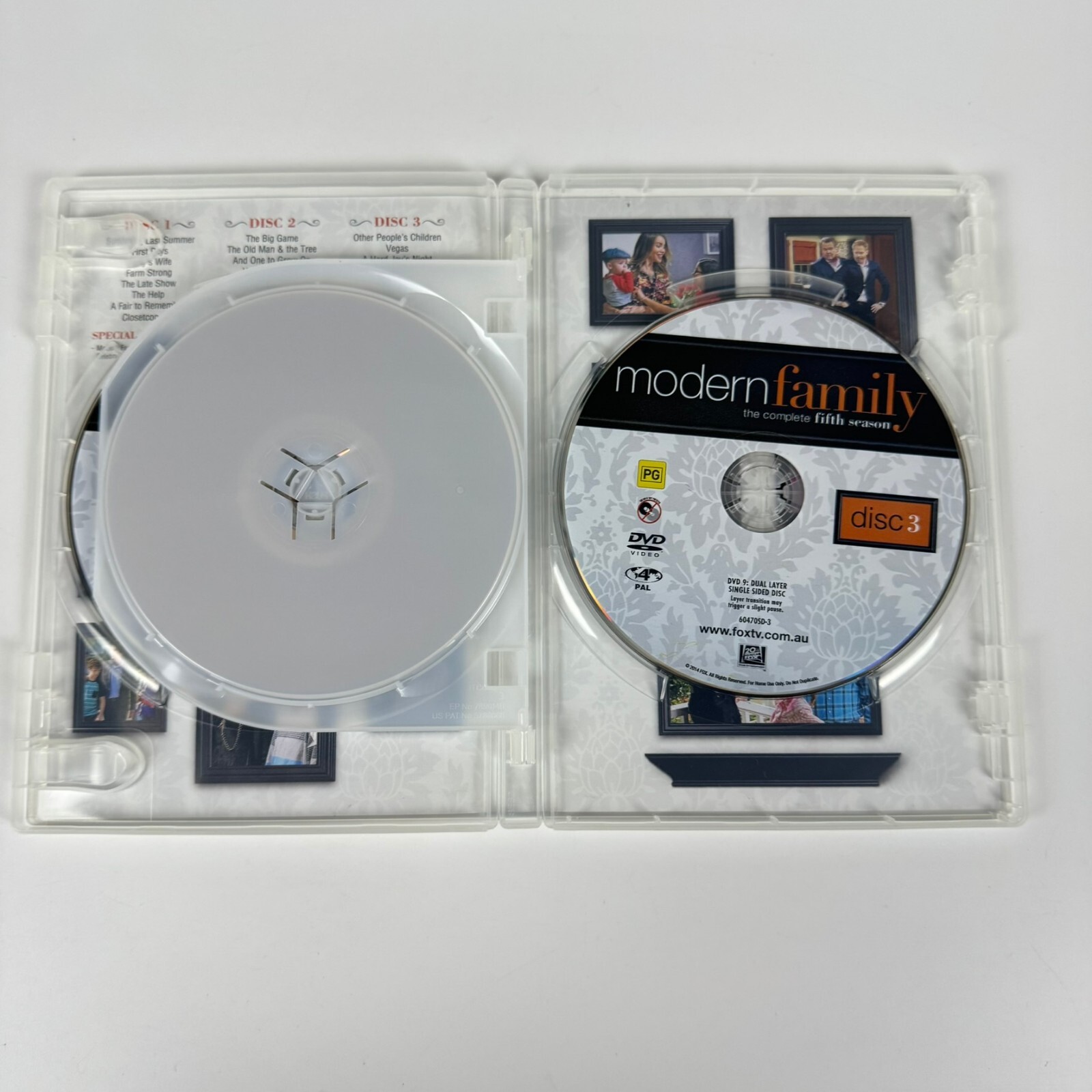 Modern Family : Seasons 1, 2, 3, 4 and 5 (DVD 2014 17 discs) Region 4