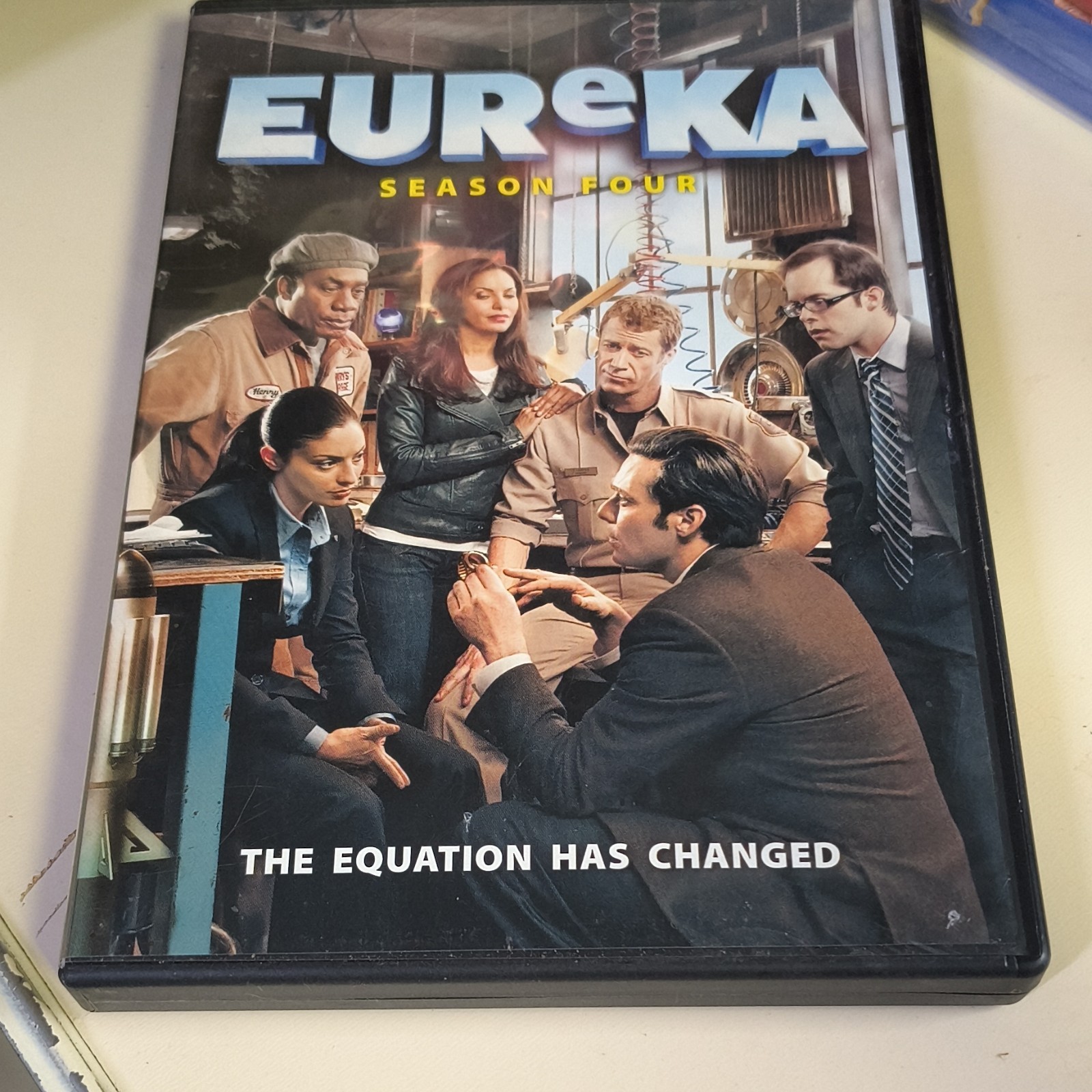 Eureka Season 4 (5 Disks Total S2 2 Disks) & Season 4.5 (3 Disks) See Case Back