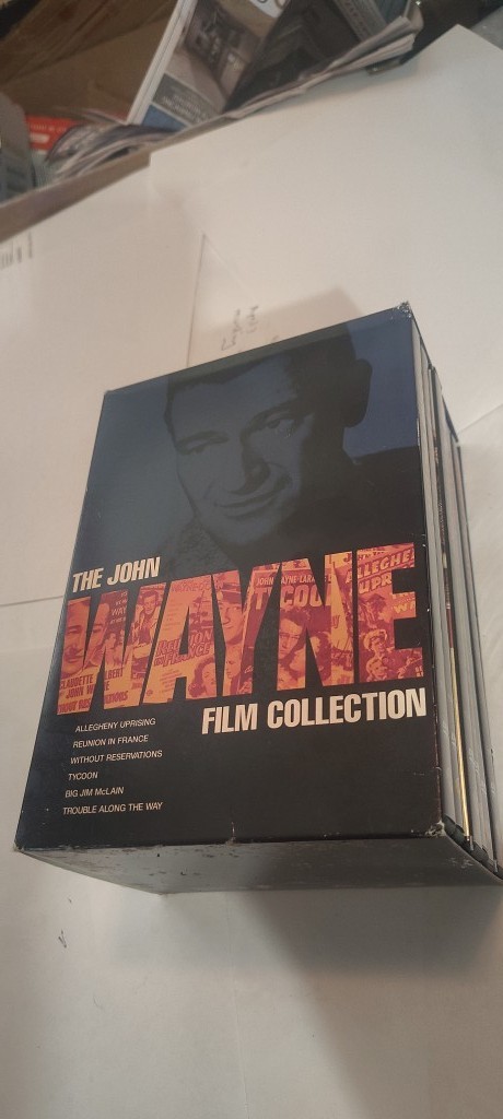 John Wayne Film Collection DVD set 2007 5-Disc Set *MISSING reunion in france*