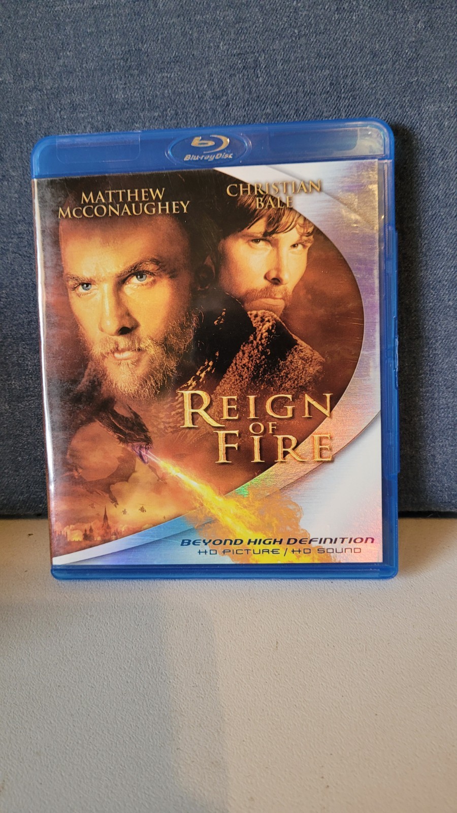 Reign of Fire (Blu-ray, 2002) Matthew McConaughey, Christian Bale No Digital