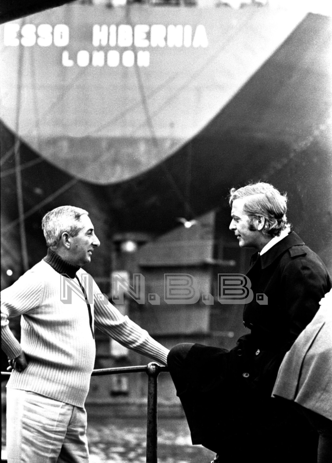 Michael Caine Behind The Scenes “Get Carter” 10 x 8 Publicity Photo