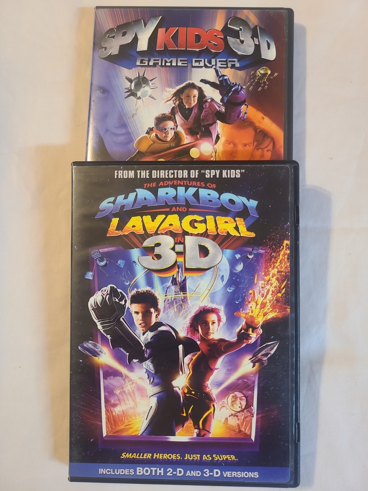 Adventures of Sharkboy & Lavagirl /Spy Kids Game Over 3d W/4 Pairs Of Glasses