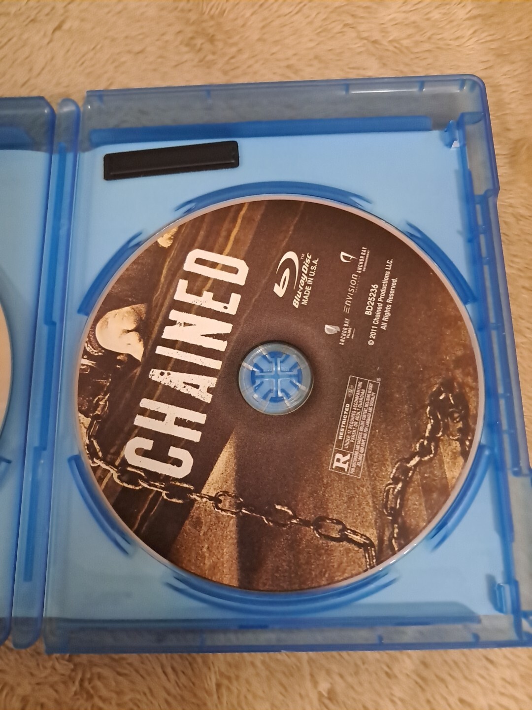 Chained (Blu-ray/DVD, Combo 2012) LIKE NEW – Horror Thriller EUC