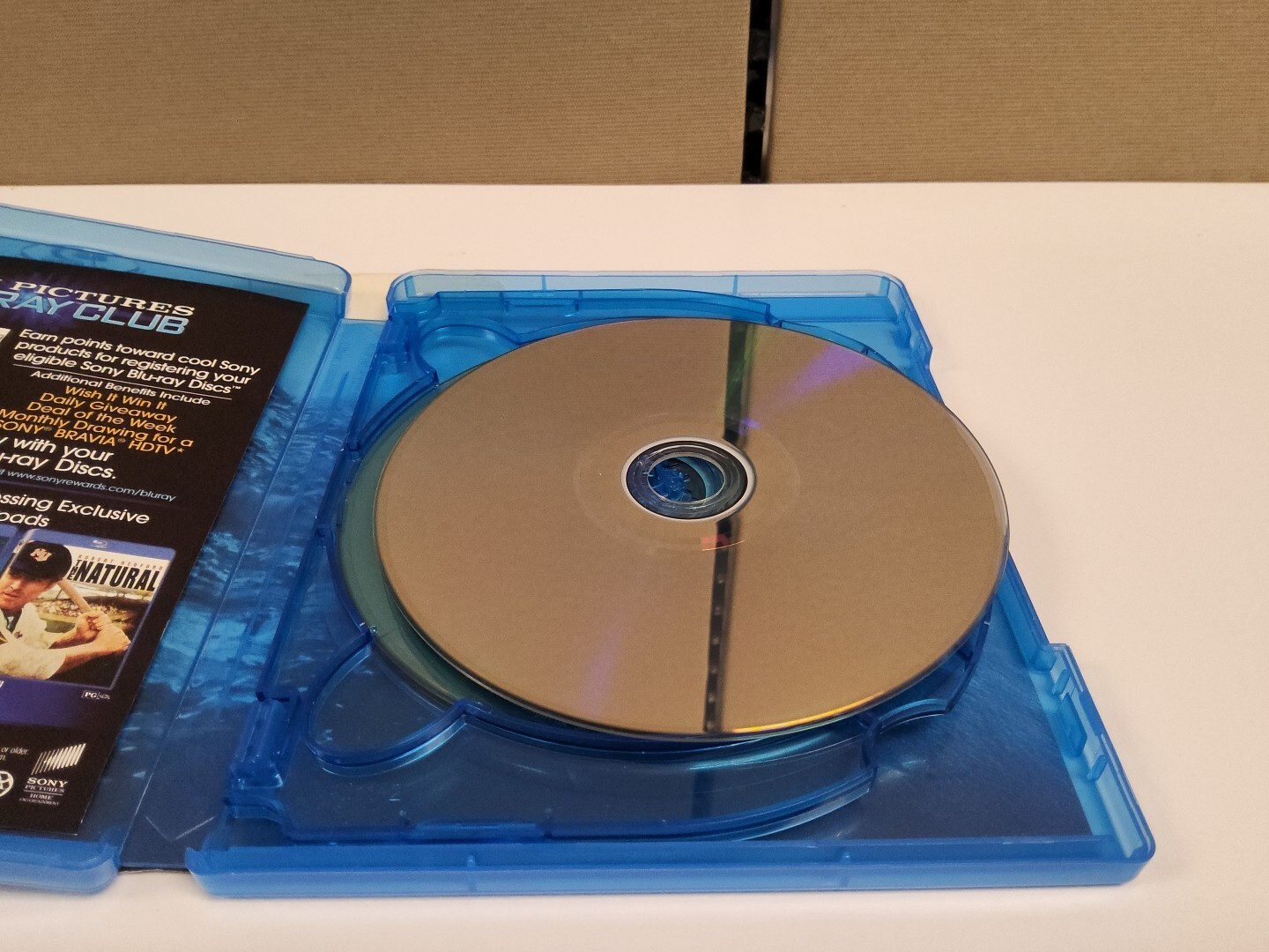 2012 (Blu-ray, DVD, 2010)