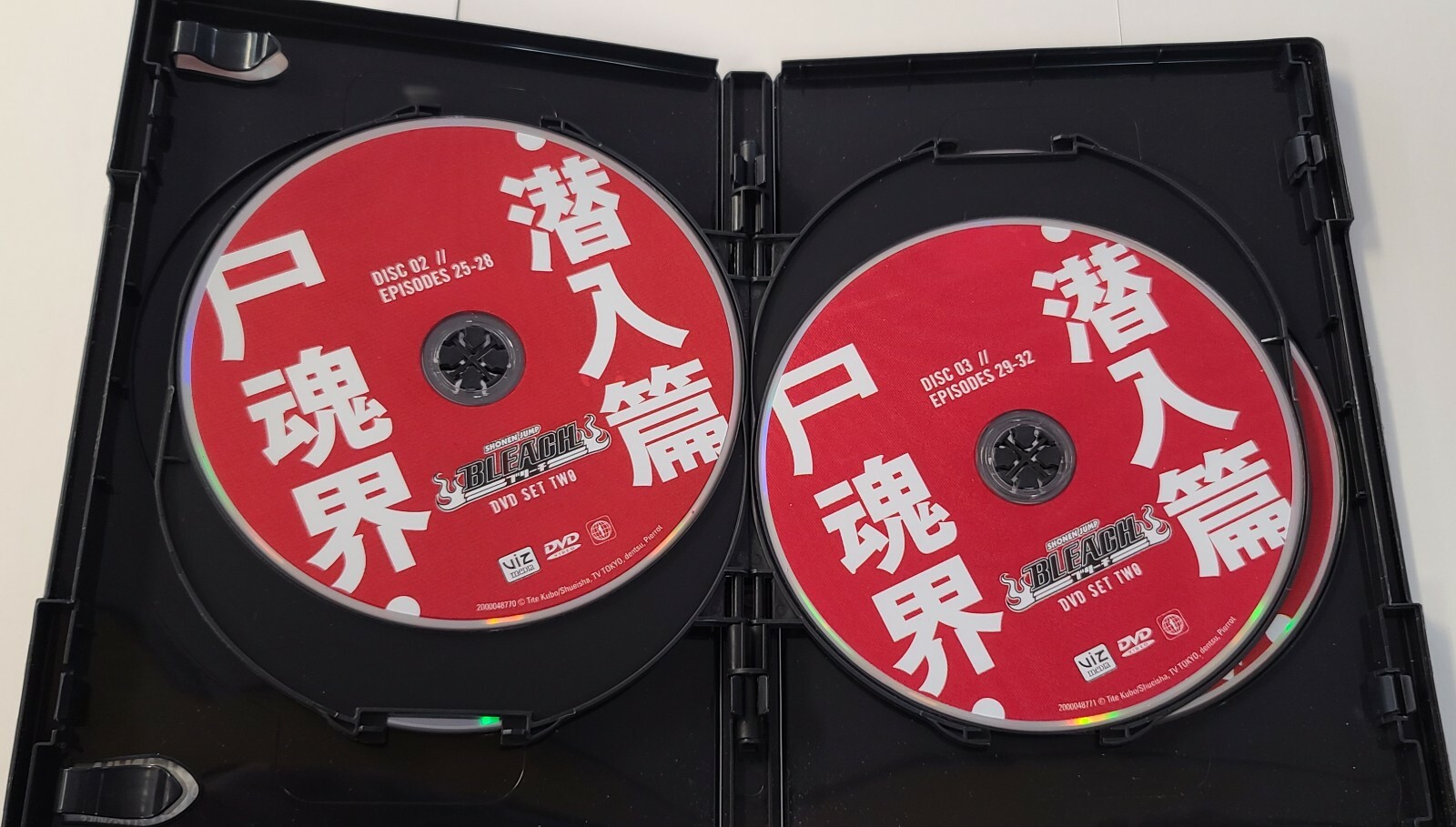 Shonen Jump ~ Bleach ~ Original & Uncut ~ DVD Set One & Two ~ Viz Media ~ USED