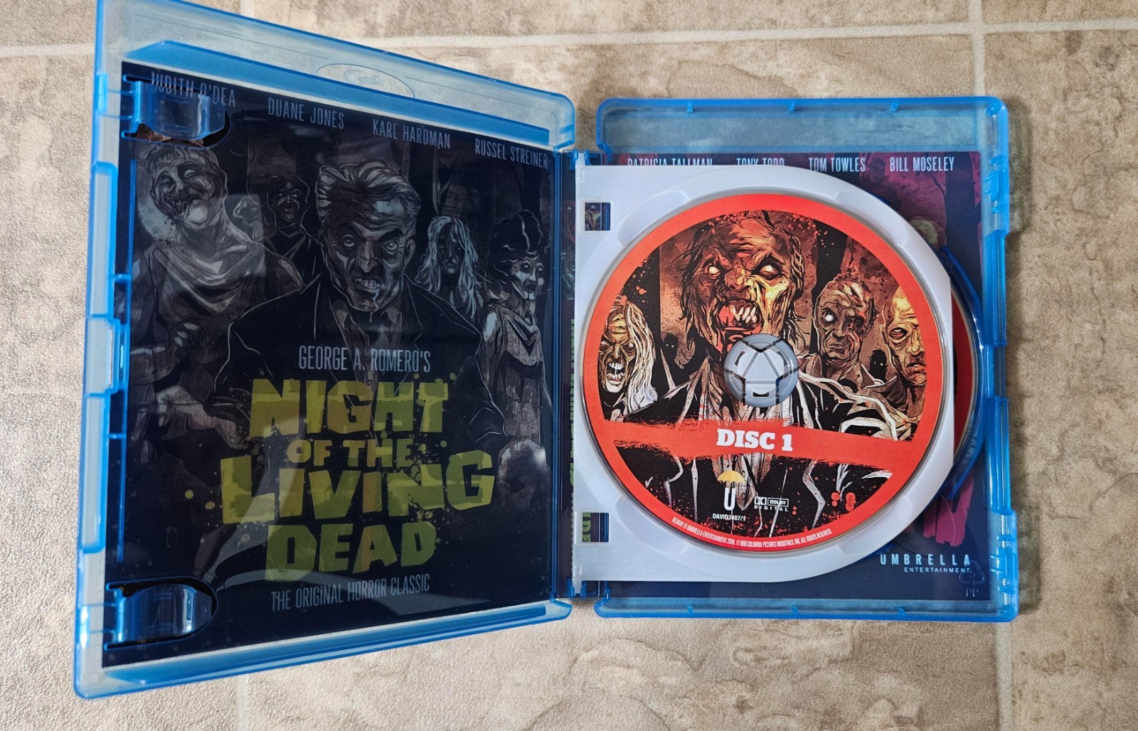 Night of the Living Dead 1968 & 1990 Ltd Ed #1936/2300 2-Disc Blu-Ray Umbrella