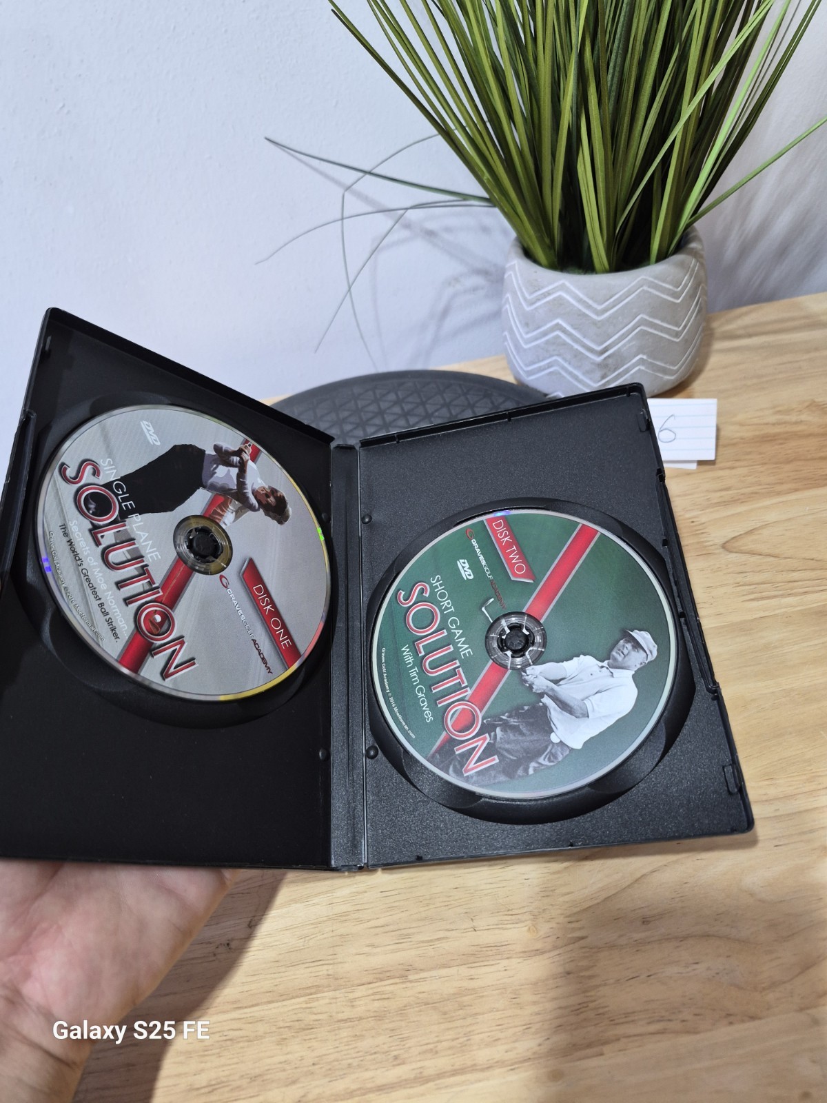 Single Plane Solution: Secrets of Moe Norman 2-DVD Graves Golf Instruction