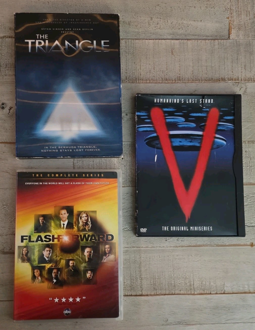 TV Sci-Fi 3-DVD Lot The Triangle / FlashForward / V The Original Miniseries