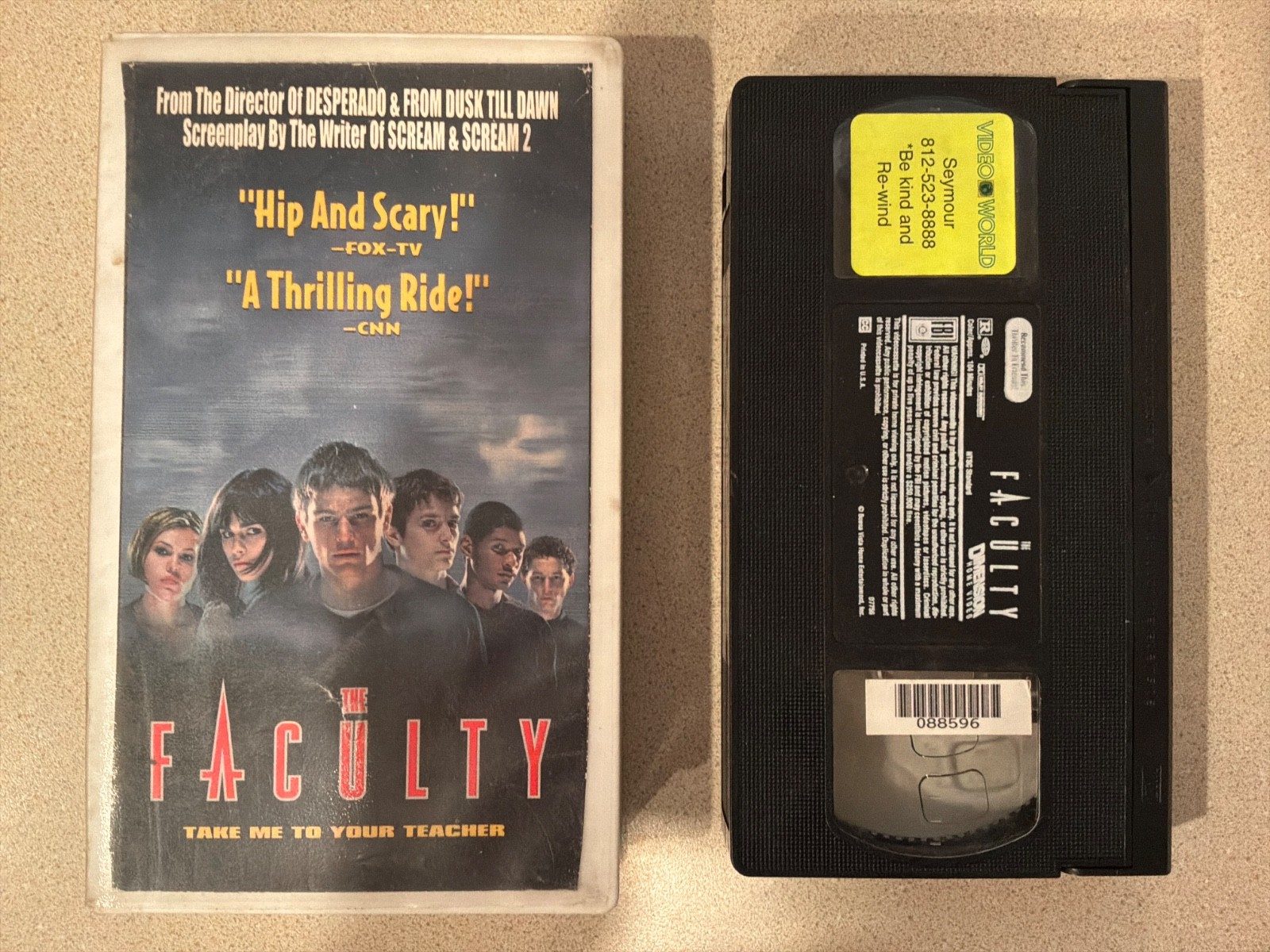 The Faculty (VHS, 1999, Cut Box) Josh Hartnett, Elijah Wood, Usher