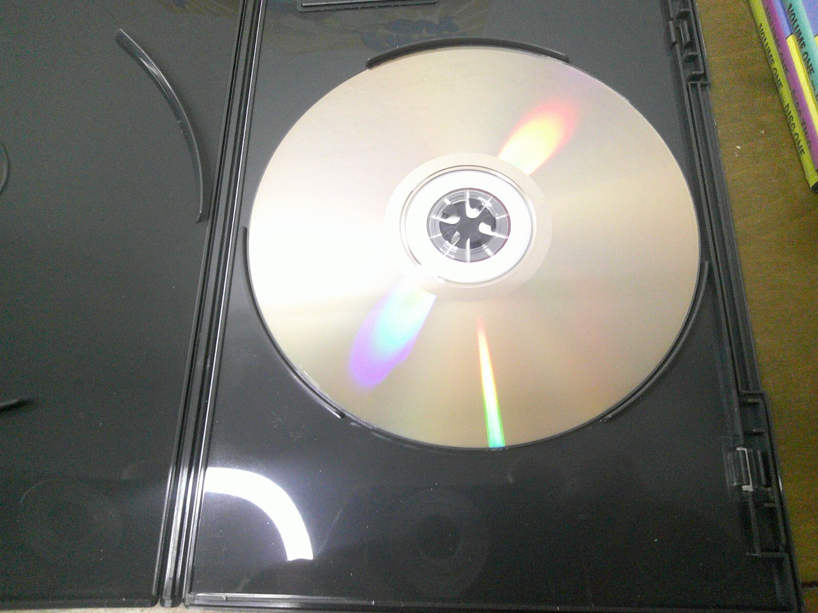 Family Guy! ~Volume One! ~Seasons 1 & 2! 4 Disc Set! Box Set! Cartoon Comedy!