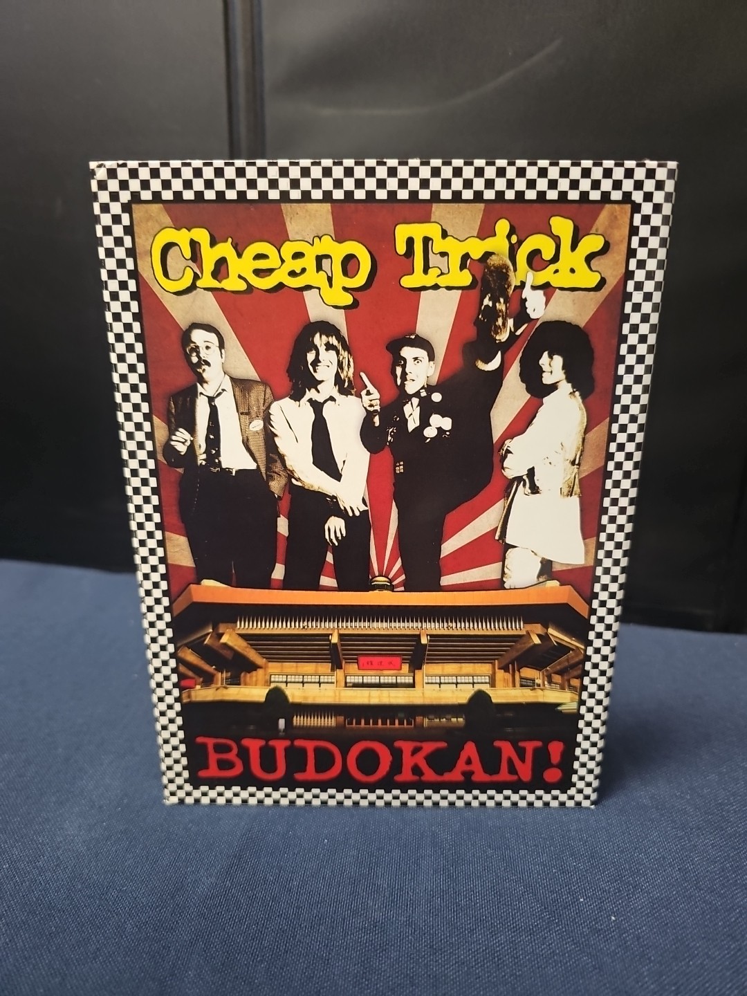 Cheap Trick – Budokan (DVD, 2008, 4-Disc Set, 3-CD Collectors Edition) CIB