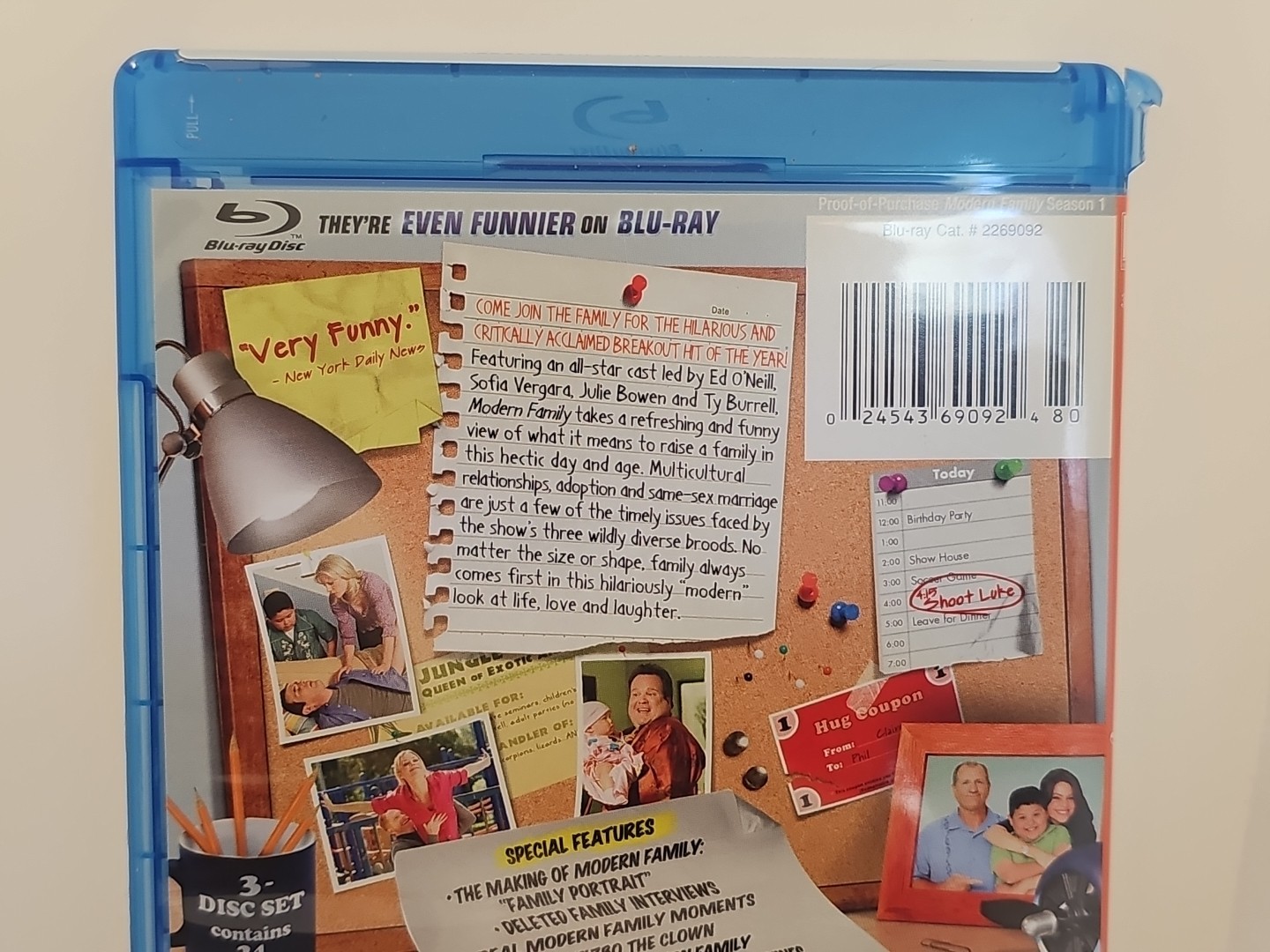 ABC’s MODERN FAMILY TV Show Season 1 BLU-RAY 3 Disc Set Sitcom